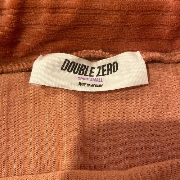 Double Zero Skirt Size Small - Picture 3 of 4